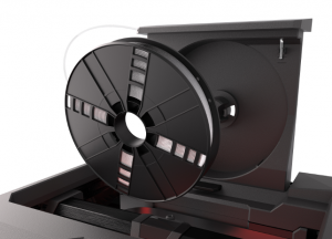 Makerbot’s Replicator range now features an integrated spool holder and feed mechanism