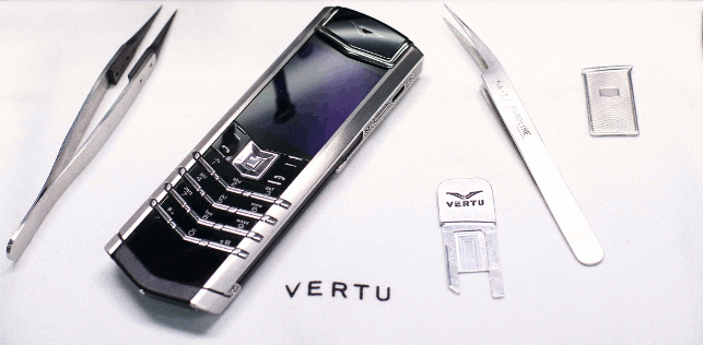 Vertu Signature phone